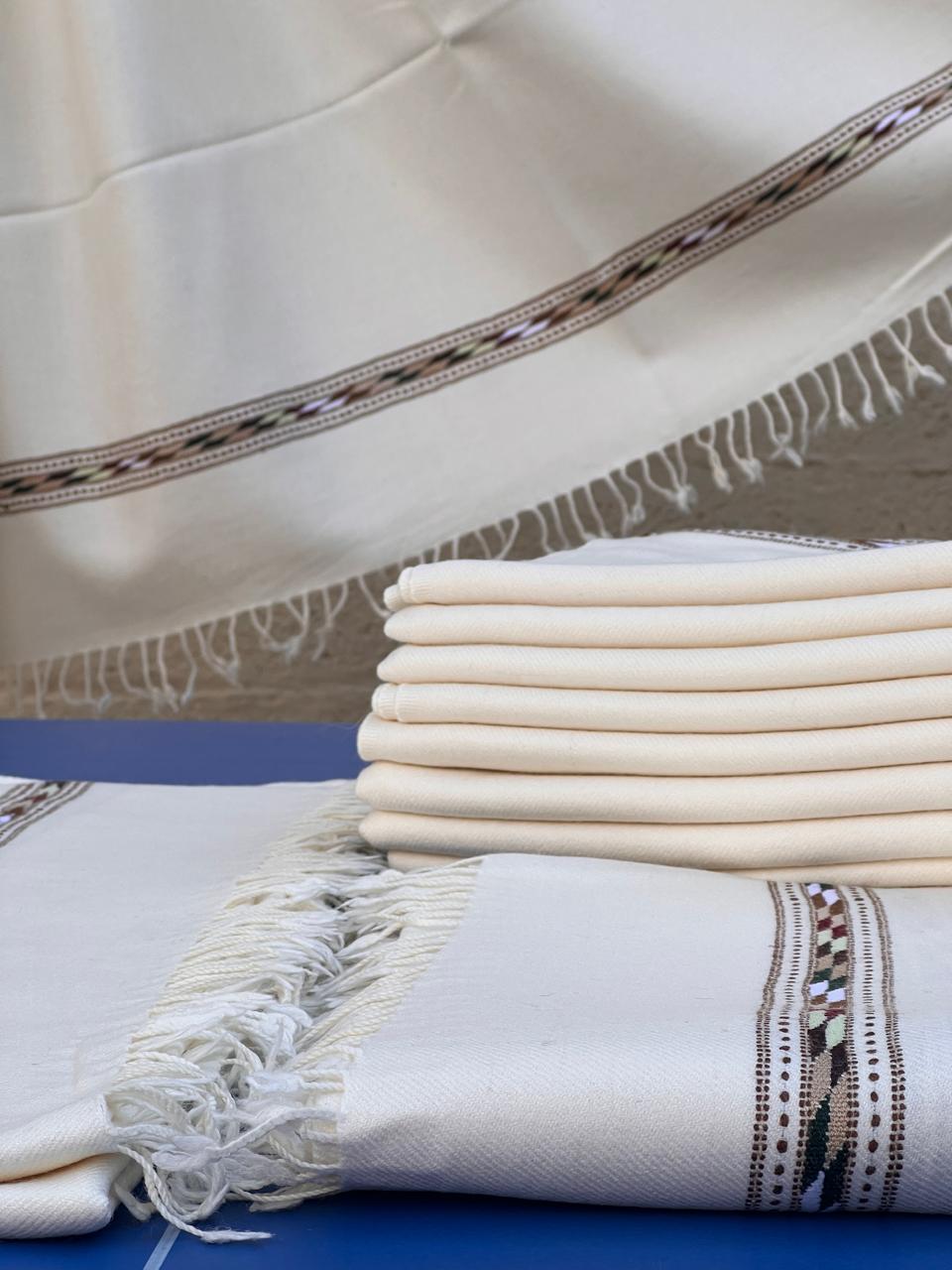 Swati Shawl | 750g | Wide Border