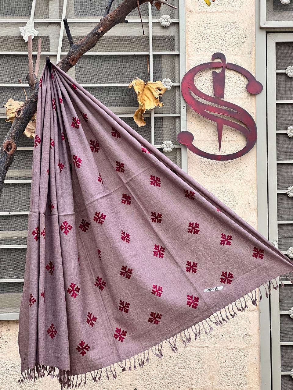 Swati Shawls | Hand Embroidery | HE136