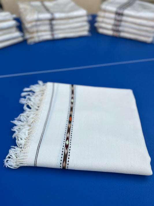 7 Rangi Dotted Border | 750 gm | Swati Woolen Shawls