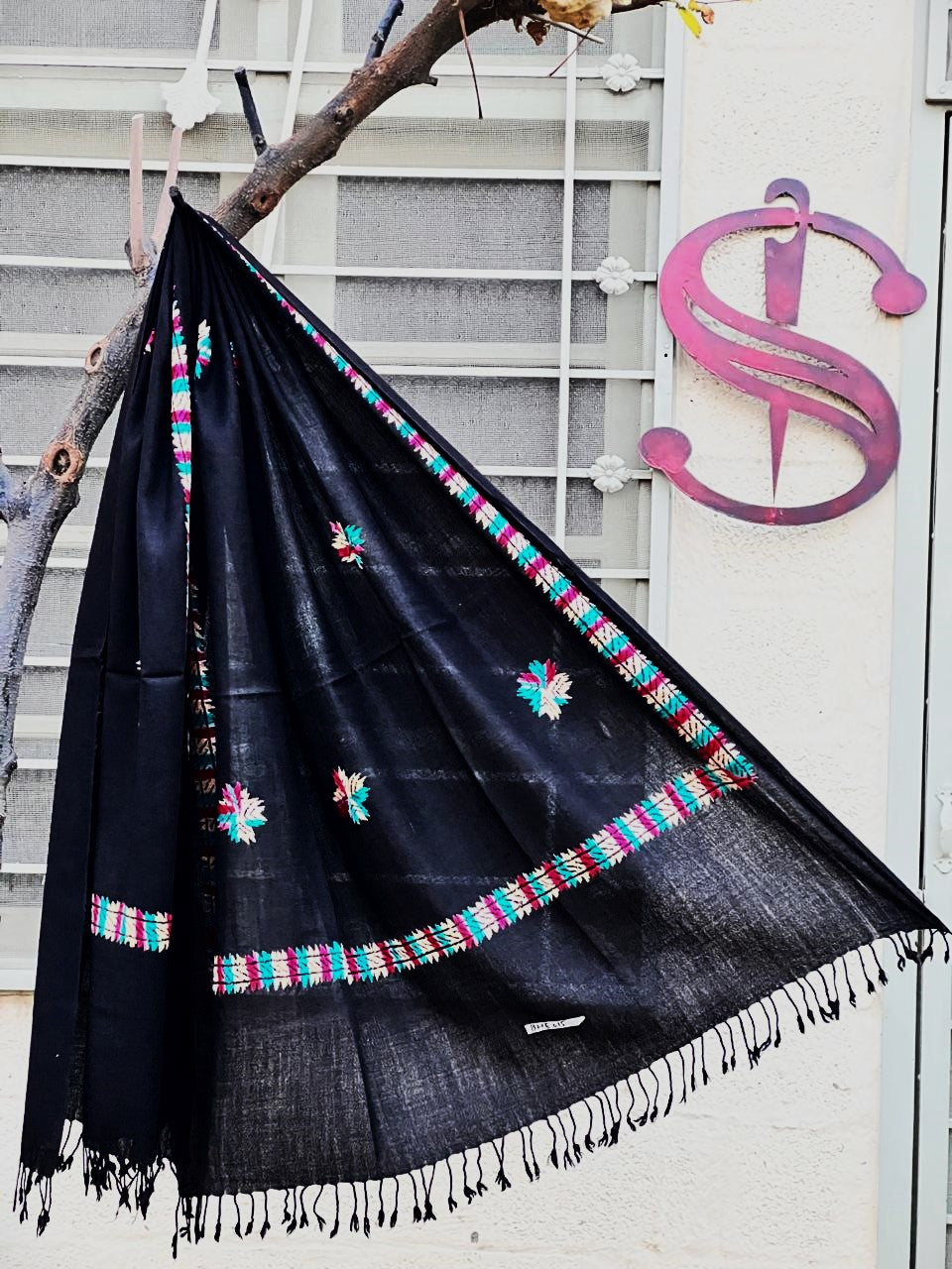 Swati Shawls | Hand Embroidery | BHE015
