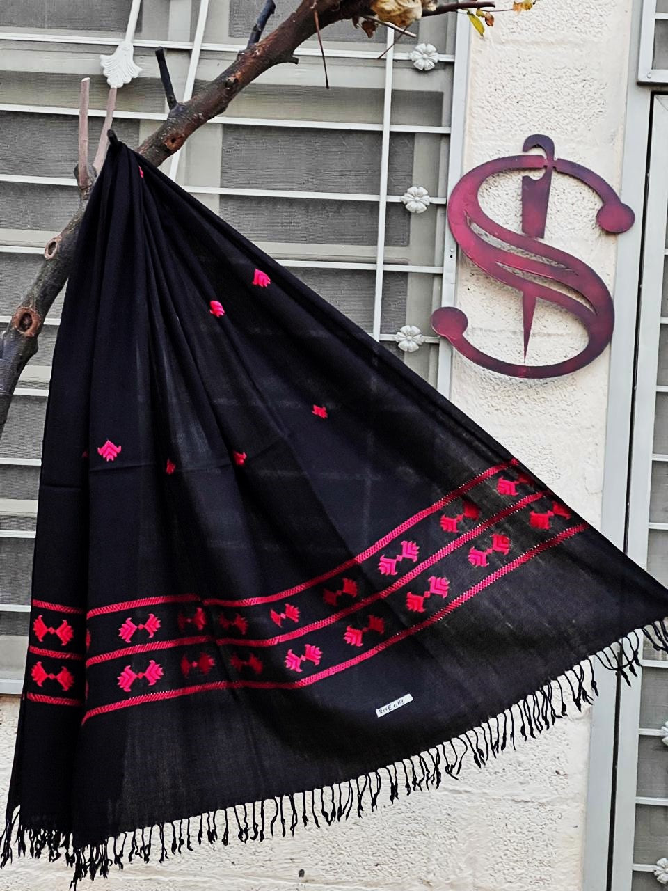 Swati Shawls | Hand Embroidery | BHE019